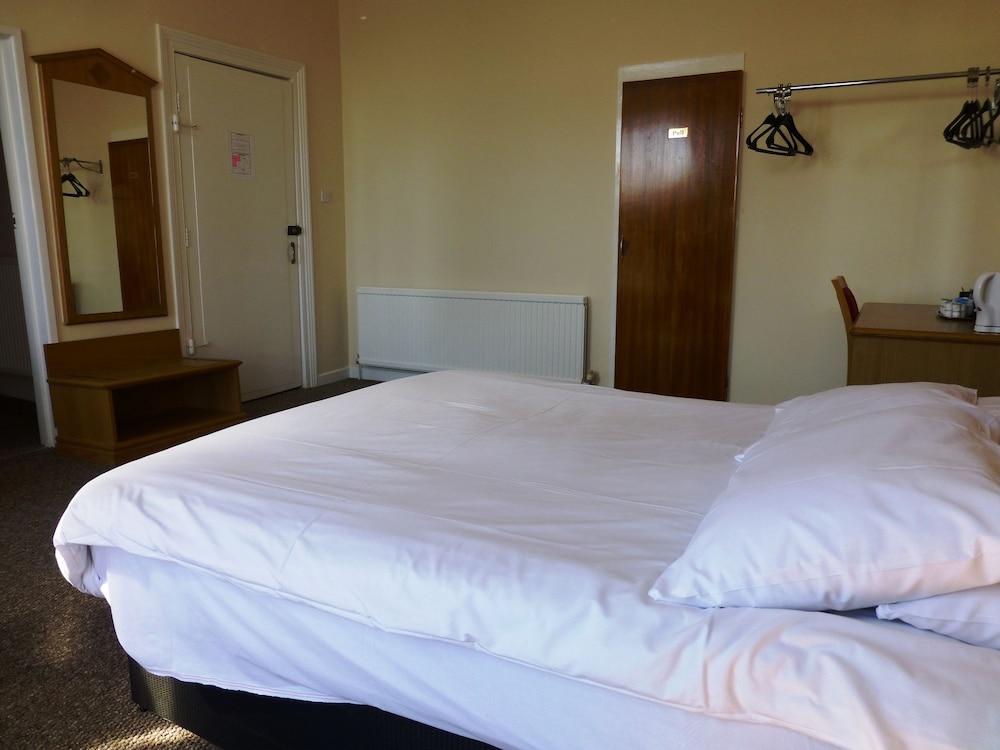 Esplanade Hotel Clacton-on-Sea Exterior photo