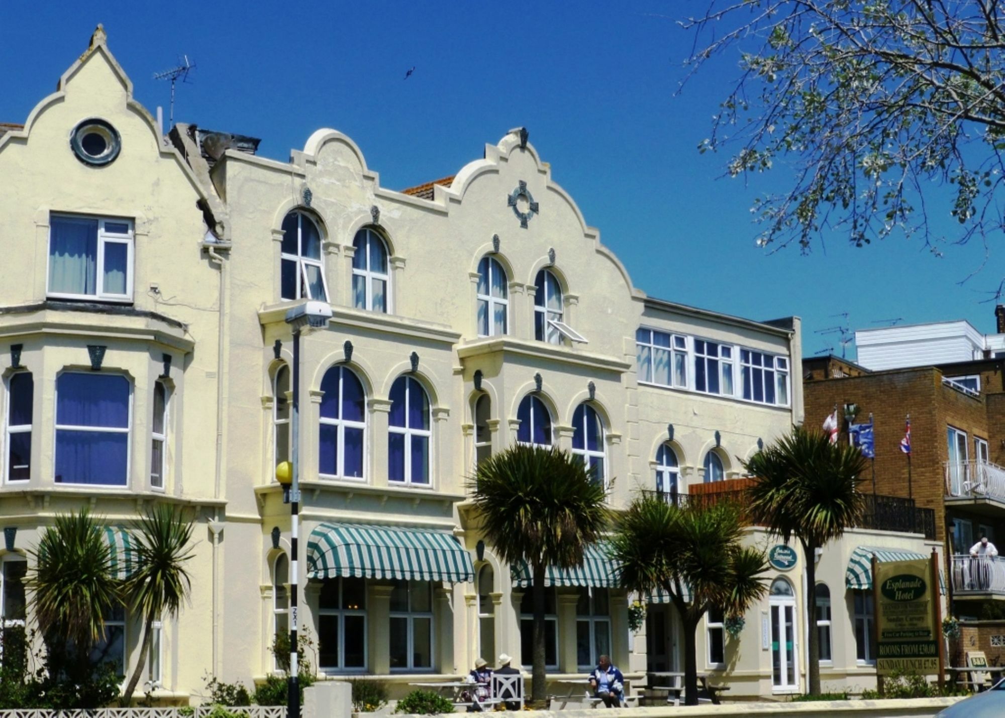 Esplanade Hotel Clacton-on-Sea Exterior photo